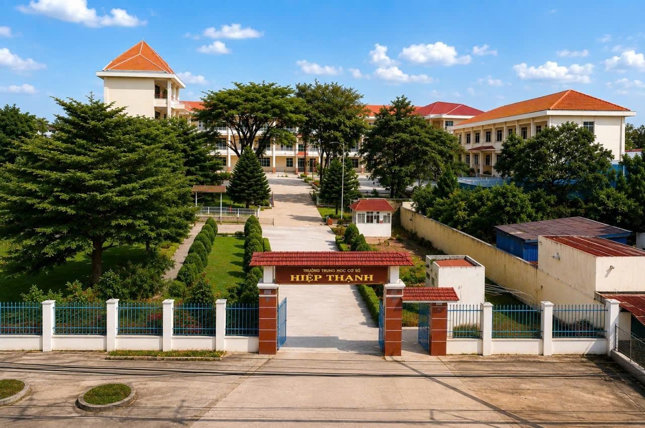 Quyết định thành lập trường Tiểu học và Trung học cơ sở Hiệp Thạnh